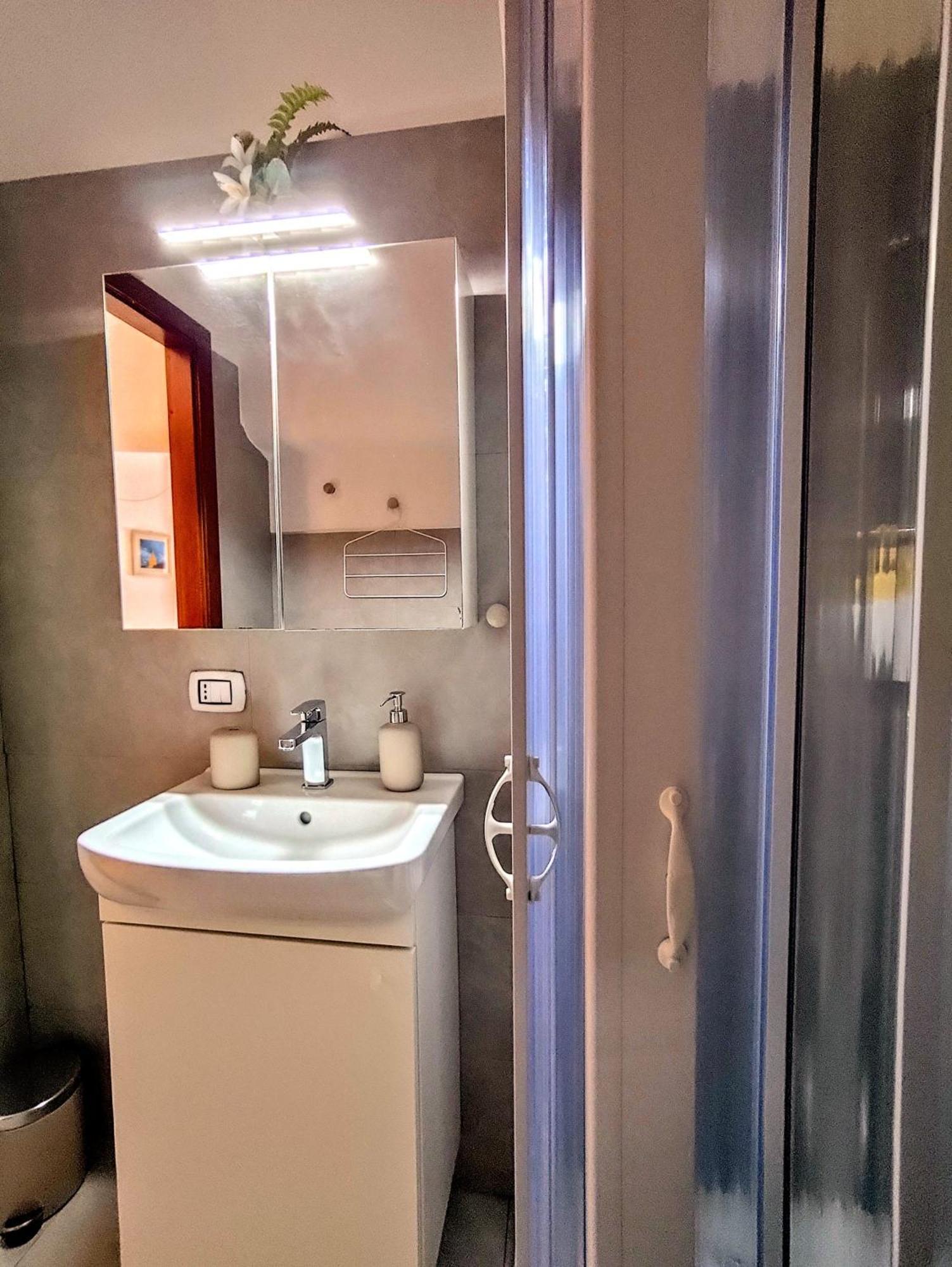 Calin Apartment Торино Екстериор снимка